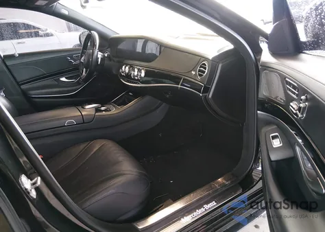 2018 Mercedes-Benz S 560 z USA, uszkodzony, nr VIN WDDUG8DB1JA384847